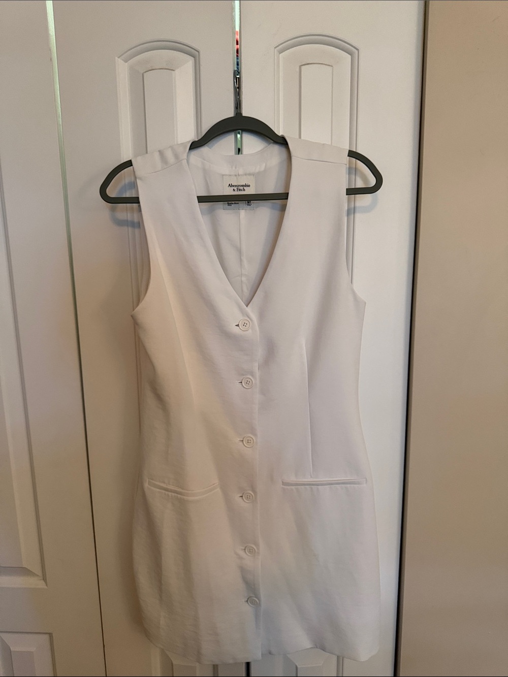 Abercrombie & Fitch White Sleeveless Button Front Dress BLAZER DRESS